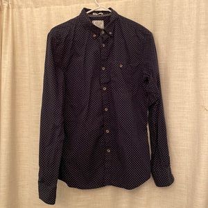 Size M Slim Fit On The Road long sleeve dress shirt